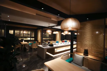 Lanting Xiaozhu Boutique Hotel (Nanyang Dushan Avenue Zhangheng Road) Отели рядом с достопримечательностью «Zhang Zhongjing Memorial Temple»