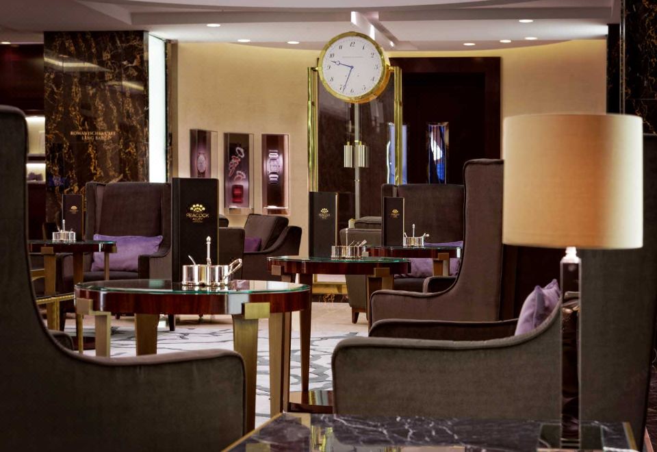 5. 월도프 아스토리..