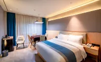 Xupu Peninsula International Hotel