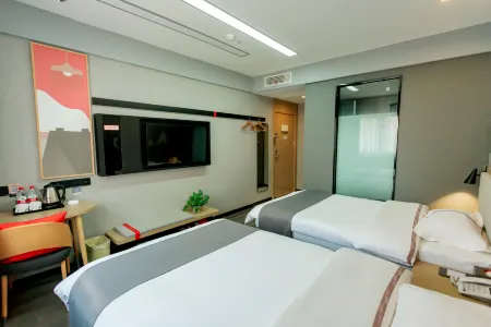 Shankee Hotel (Yuechi Baicheng Railway Station) Отели рядом с достопримечательностью «Yuechi Confucian Temple»