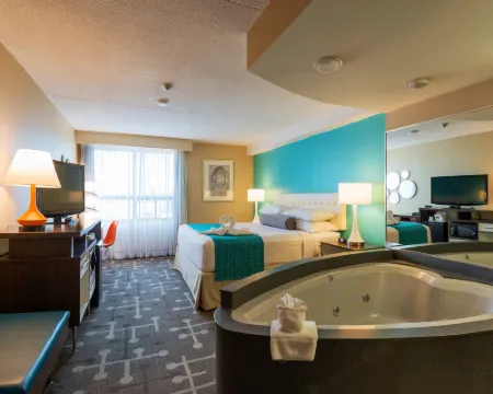 Howard Johnson Plaza by Wyndham by the Falls / Niagara Falls Hotels in Niagara Falls