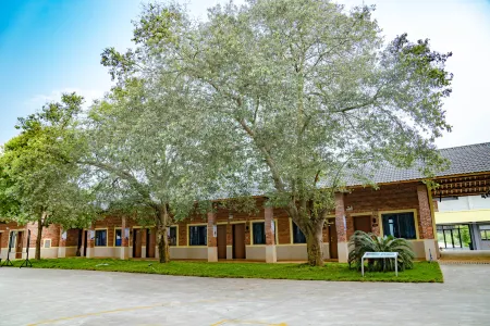 Nanxiong Xiangye Yiju Boutique Homestay Отели рядом с достопримечательностью «Спортивный зал Наньшун»