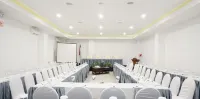 Grand Master Villa Tomohon Hotels in Mandolang