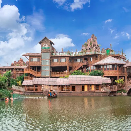 Chuanlord Holiday Hotel