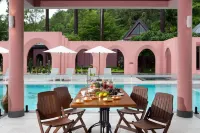 Qingyuan GLX River Hotspring Hotel