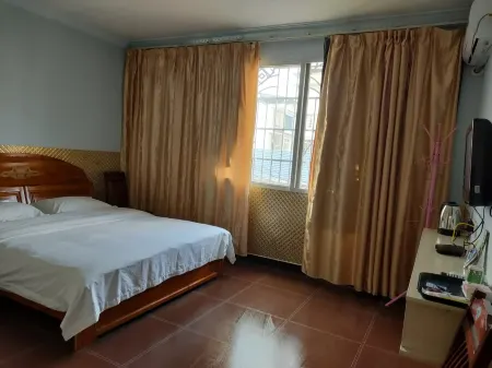 Anfu Hotel Отели рядом с достопримечательностью «Yongning Zhou Ancient City»