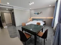Orange Hotel - parking