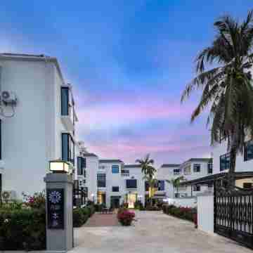 Floral Hotel· Benxiang Hotel (Sanya Yalong Bay Bohou Village Branch) Hotel Exterior