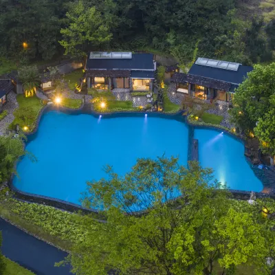 Leafy House Hotels near Caribiland