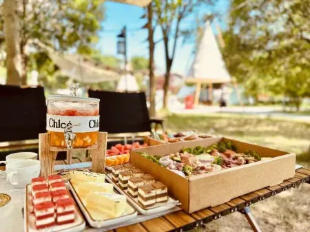 Jiazhou Mountain Retreat Отели рядом с достопримечательностью «Yunfeng Tunpu Scenic Area»