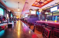 英德奧園泉林飯店（巧克力王國店） - 酒吧