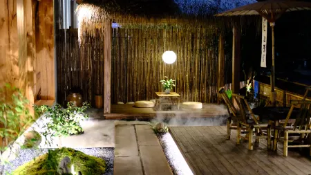 Zuiwuyi Viewing Inn Отели рядом с Аэропорт Уйишань