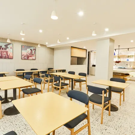 Homeinn Selected Hotel (Panjin Xianghai Avenue Liaoyou Yigao)