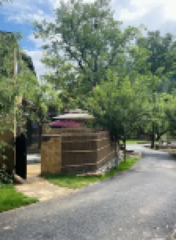Luanchuan Yinyuxin Countryside Holiday Homestay (Yinxingu Valley Branch)
