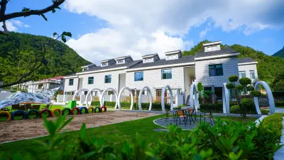 Yuexi Shengyue Ling Xishanju (Touda Tiger Shape) Hotels near Anhui Qingyunxia Sceneic Area