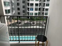 The Base Prime - Pattaya Beach - vue sur la montagne