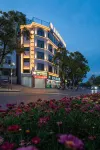 騰沖益昌假日智能酒店 Hotel berhampiran Tong Qinghai Volcano Lake Landscape