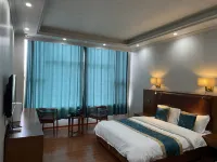 Yak Grand Hotel - pemandangan pegunungan