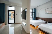 Qiangu Road · Secret Land | Moment · View · Design Boutique Stay (Tekes Bagua City) - 수영장