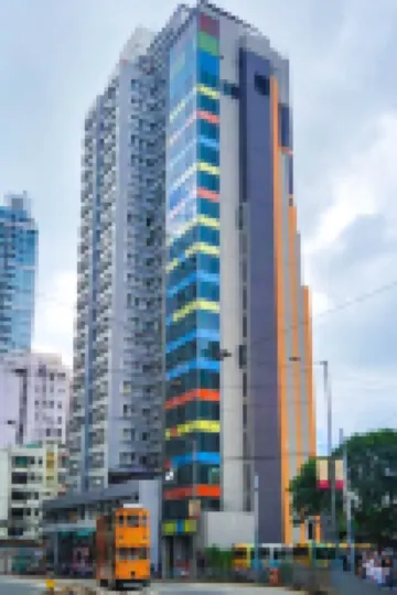 China Rich Oriental Hotel Hotels near Island East Sports Centre