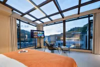 Hidden Valley Homestay (Zhongling Cableway Store in Laojunshan Scenic Area)