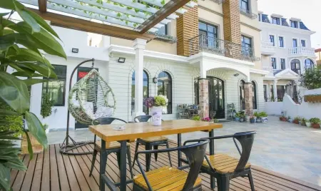 Shengsi. Xin ge small farmhouse