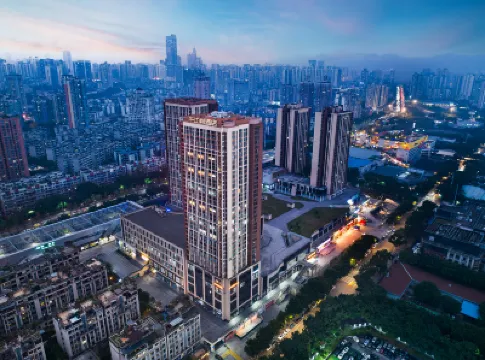 千江嶼·Island｜光影美學·設計師智能酒店（海峽路地鐵站店） 鄰近南濱路的酒店