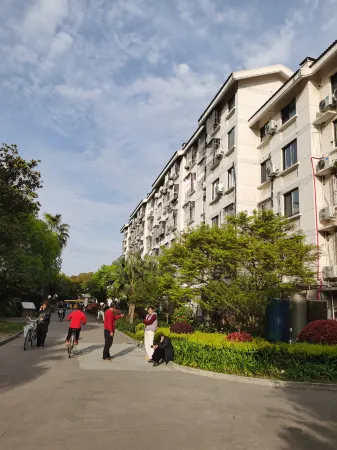 Putuo mountain park homestay Отели рядом с достопримечательностью «Fayu Temple»