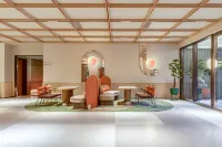Orange Hotel (Lhasa Jokhang Temple Barkhor Street Hotel)