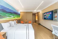 Qian Hotel - balcony
