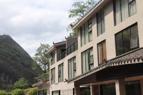 Leye Sleep Valley Hotel