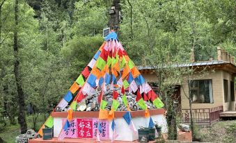 Dibu Zampu wild luxury ecological camp