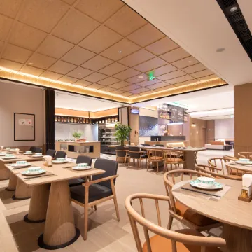 Echarm Hotel (Wenfeng Tower Store on Shenong Avenue, Suizhou)