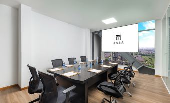 New Century Mingting Hotel in Xucun, Haining, Jiaxing