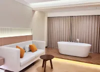 Longyu Future Hotel (Jinggangshan University Ji'an Station) - Esports