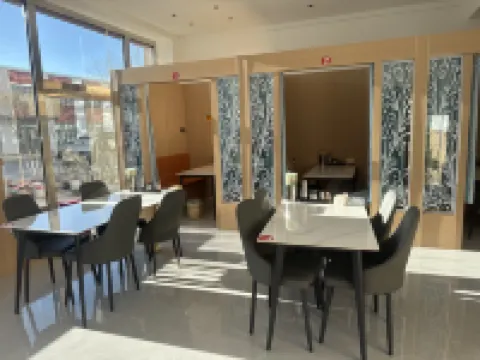 Zanda Lansun Oxygen-enriched Hotel Hotels in Zanda