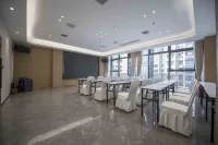 Longhu Hotel
