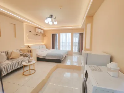 Guiyang Youjia High-altitude Movie Homestay (Huaguoyuan Shopping Center) فنادق في 