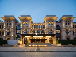 大連東港商務區東方水城亞朵S酒店