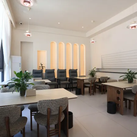 Xingchen Homestay (Baoquan Tourist Resort)
