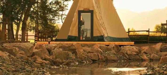 Under Cypress Mountain Luxury Wilderness Hotel Hotels in Delingha