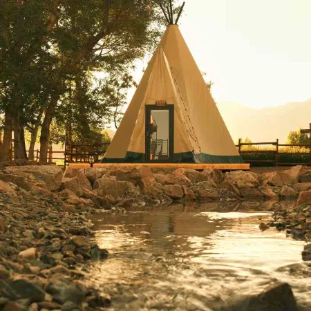 Under Cypress Mountain Luxury Wilderness Hotel