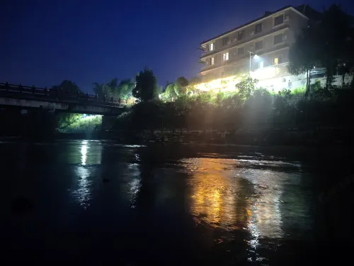 Xishang Yuzhuang Restaurant and Guesthouse (Shangli Ancient Town, Ya'an) - خدمة نقل من وإلى المطار