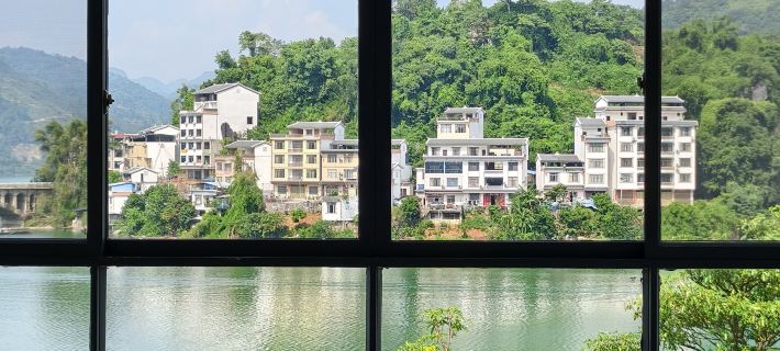 Bama Dream Lake Homestay โรงแรมในปาหม่า