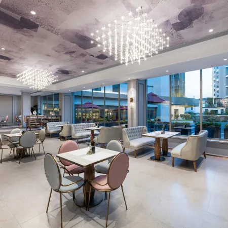 Mercure Qingdao Zhanqiao Railway Station