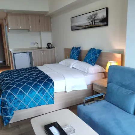 Foshan Qizaiju Apartment (Wanhua Subway Station Tianhonggouwuzhongxin)