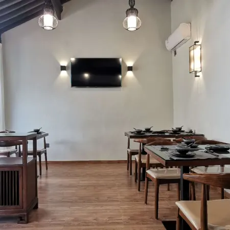 Yunshang Jiangnan Inn