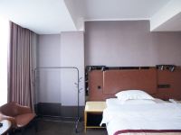 钟山大世界酒店 - 舒适大床房