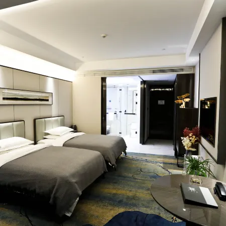 Qianxi Silk Road International Hotel (Zhangye High-speed Railway Station)