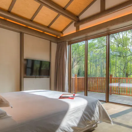 Julong Guniujiang Resort